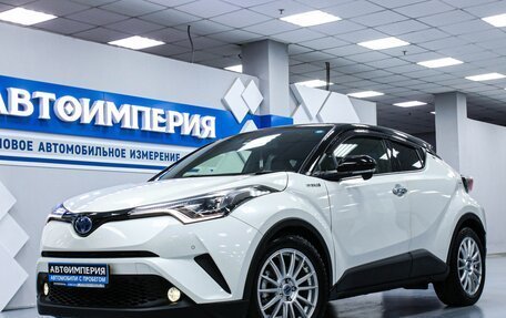 Toyota C-HR I рестайлинг, 2017 год, 2 283 000 рублей, 2 фотография