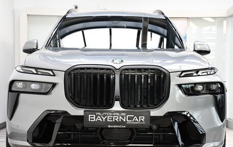 BMW X7, 2023 год, 13 940 000 рублей, 2 фотография