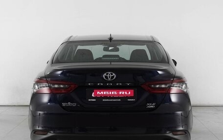 Toyota Camry, 2022 год, 3 749 000 рублей, 4 фотография
