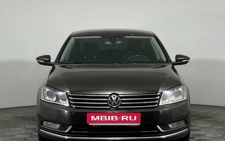 Volkswagen Passat B7, 2014 год, 1 490 000 рублей, 2 фотография