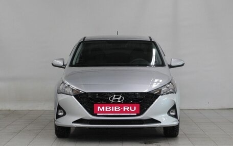 Hyundai Accent IV, 2022 год, 1 690 000 рублей, 2 фотография