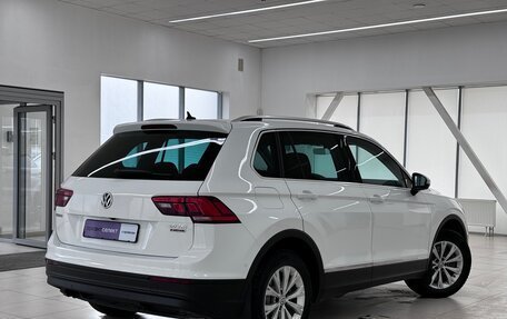 Volkswagen Tiguan II, 2017 год, 2 530 000 рублей, 2 фотография