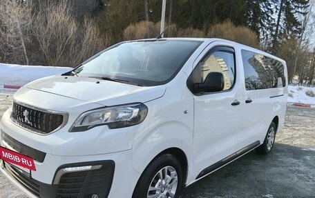 Peugeot Traveller I, 2020 год, 2 650 000 рублей, 6 фотография