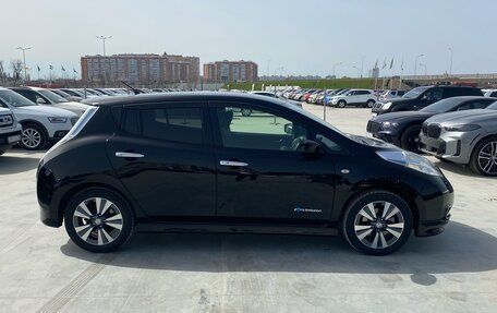 Nissan Leaf I, 2017 год, 949 000 рублей, 4 фотография