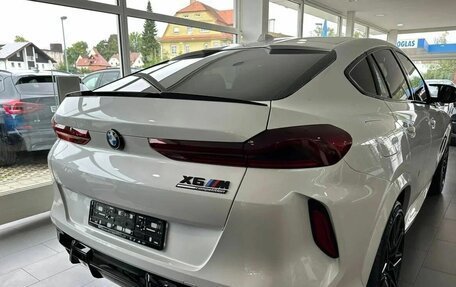 BMW X6 M, 2023 год, 30 187 000 рублей, 3 фотография