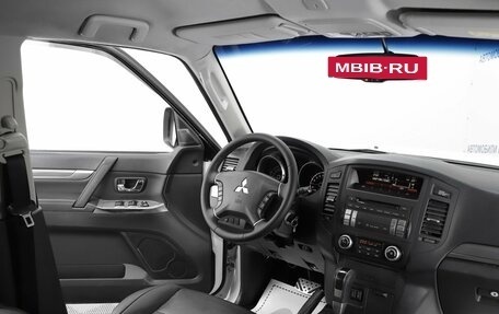 Mitsubishi Pajero IV, 2013 год, 1 996 000 рублей, 5 фотография