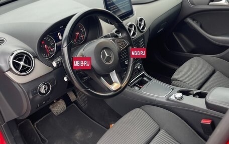 Mercedes-Benz B-Класс, 2017 год, 1 850 000 рублей, 7 фотография