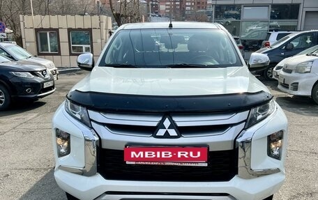 Mitsubishi L200 IV рестайлинг, 2020 год, 3 300 000 рублей, 3 фотография