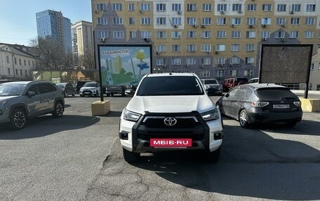 Toyota Hilux VIII, 2021 год, 6 000 000 рублей, 2 фотография