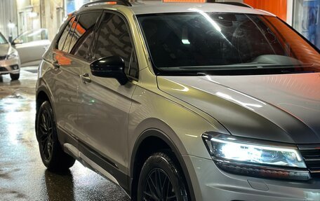 Volkswagen Tiguan II, 2019 год, 2 850 000 рублей, 3 фотография