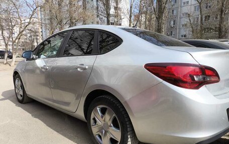 Opel Astra J, 2012 год, 880 000 рублей, 5 фотография