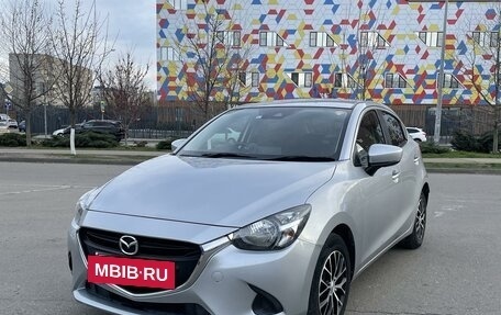 Mazda Demio IV, 2018 год, 1 075 000 рублей, 2 фотография