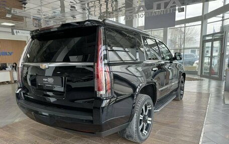 Cadillac Escalade IV, 2016 год, 4 999 000 рублей, 3 фотография