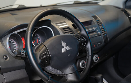 Mitsubishi Outlander III рестайлинг 3, 2008 год, 1 281 000 рублей, 2 фотография