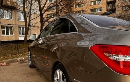 Mercedes-Benz E-Класс, 2011 год, 1 655 000 рублей, 5 фотография