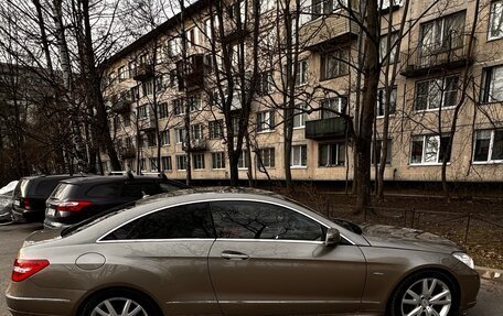 Mercedes-Benz E-Класс, 2011 год, 1 655 000 рублей, 3 фотография