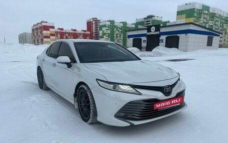 Toyota Camry, 2019 год, 3 400 000 рублей, 3 фотография