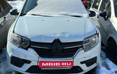 Renault Logan II, 2018 год, 365 000 рублей, 2 фотография