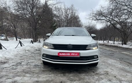 Volkswagen Jetta VI, 2016 год, 1 450 000 рублей, 2 фотография