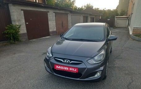 Hyundai Solaris II рестайлинг, 2012 год, 745 000 рублей, 2 фотография