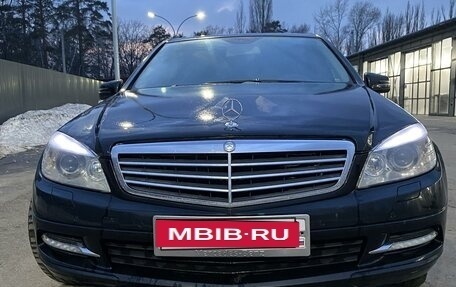 Mercedes-Benz C-Класс, 2010 год, 1 050 000 рублей, 3 фотография