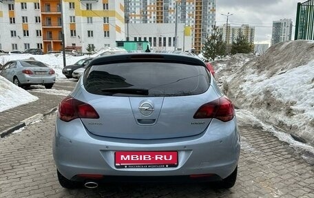 Opel Astra J, 2011 год, 880 000 рублей, 3 фотография