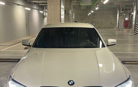 BMW 3 серия, 2019 год, 5 800 000 рублей, 3 фотография