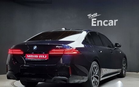 BMW 5 серия, 2024 год, 7 825 000 рублей, 2 фотография