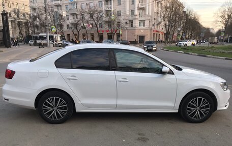 Volkswagen Jetta VI, 2017 год, 2 050 000 рублей, 5 фотография