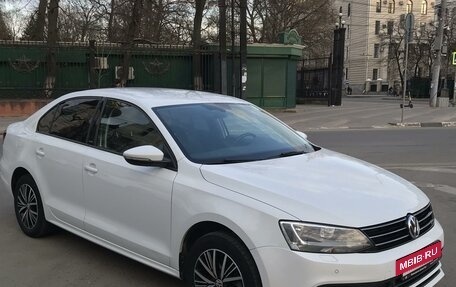 Volkswagen Jetta VI, 2017 год, 2 050 000 рублей, 3 фотография