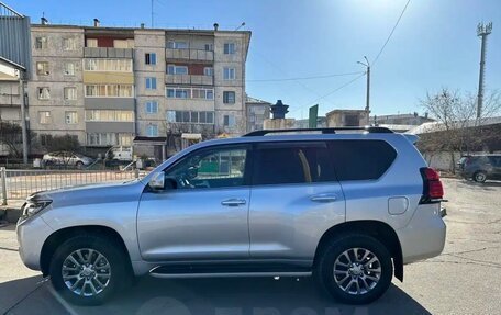 Toyota Land Cruiser Prado 150 рестайлинг 2, 2018 год, 6 450 000 рублей, 4 фотография