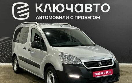 Peugeot Partner II рестайлинг 2, 2021 год, 2 115 000 рублей, 3 фотография