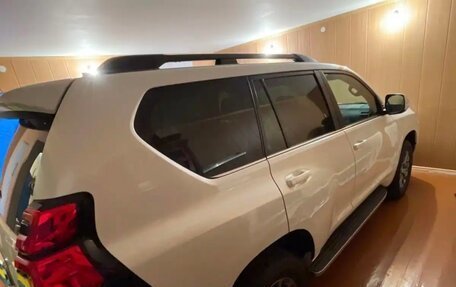 Toyota Land Cruiser Prado 150 рестайлинг 2, 2018 год, 8 500 000 рублей, 3 фотография