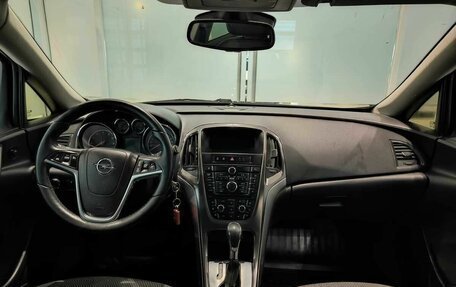 Opel Astra J, 2011 год, 750 000 рублей, 5 фотография