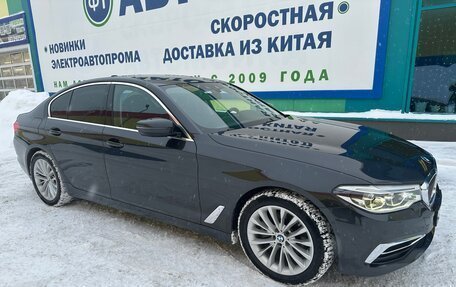 BMW 5 серия, 2019 год, 3 900 000 рублей, 2 фотография
