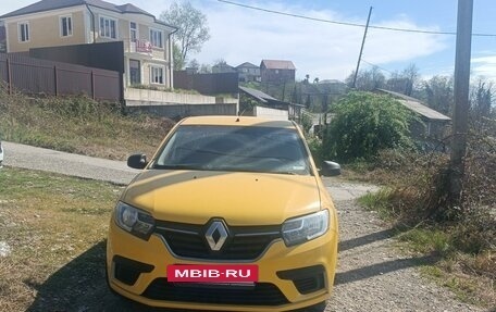 Renault Logan II, 2020 год, 700 000 рублей, 2 фотография