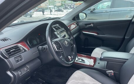 Toyota Camry, 2013 год, 1 950 000 рублей, 6 фотография