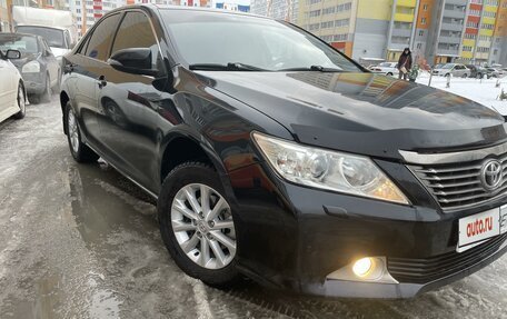 Toyota Camry, 2013 год, 1 950 000 рублей, 2 фотография