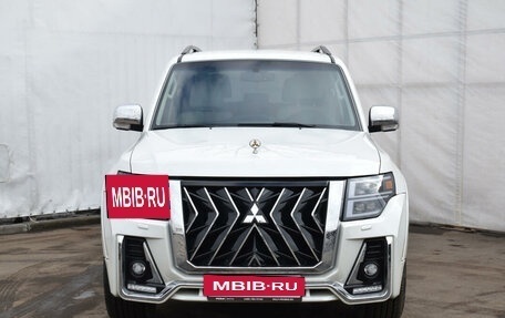 Mitsubishi Pajero IV, 2019 год, 4 200 000 рублей, 2 фотография