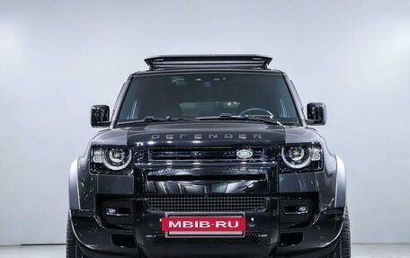 Land Rover Defender II, 2021 год, 7 330 000 рублей, 2 фотография