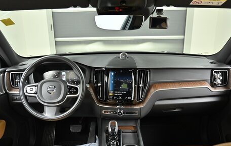 Volvo XC60 II, 2021 год, 4 480 000 рублей, 4 фотография