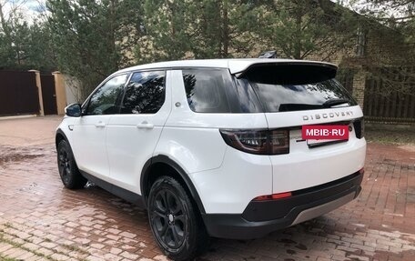 Land Rover Discovery Sport I рестайлинг, 2019 год, 2 888 000 рублей, 3 фотография