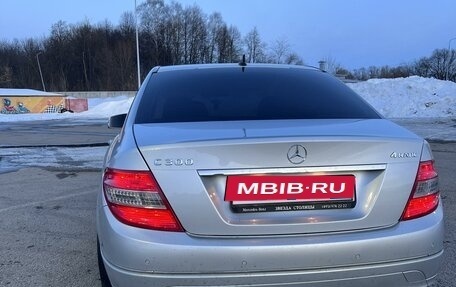 Mercedes-Benz C-Класс, 2010 год, 1 550 000 рублей, 3 фотография