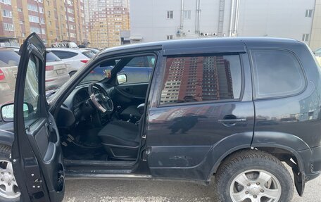 Chevrolet Niva I рестайлинг, 2017 год, 752 000 рублей, 3 фотография