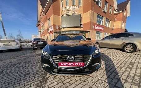 Mazda 3, 2018 год, 1 900 000 рублей, 2 фотография