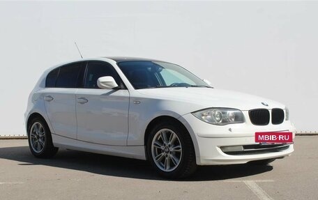 BMW 1 серия, 2010 год, 825 000 рублей, 3 фотография