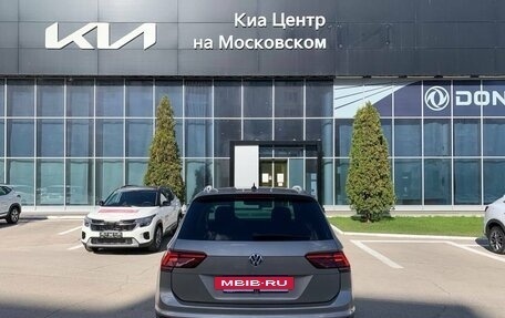 Volkswagen Tiguan II, 2017 год, 2 595 000 рублей, 6 фотография