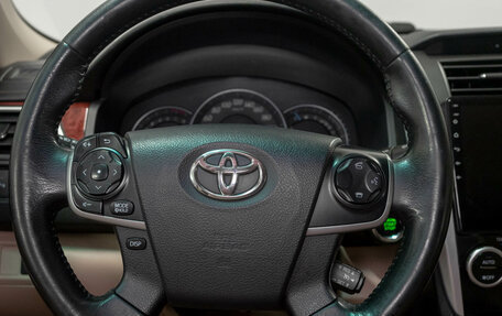 Toyota Camry, 2014 год, 1 850 000 рублей, 8 фотография