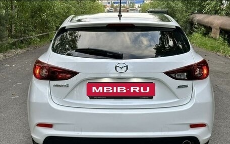 Mazda 3, 2017 год, 1 880 000 рублей, 5 фотография