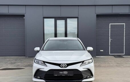 Toyota Camry, 2021 год, 3 150 000 рублей, 2 фотография